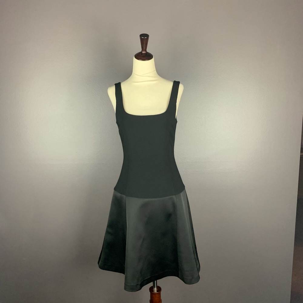 THEORY SIZE 2 black poly/satin sexy LBD WORN 1 x